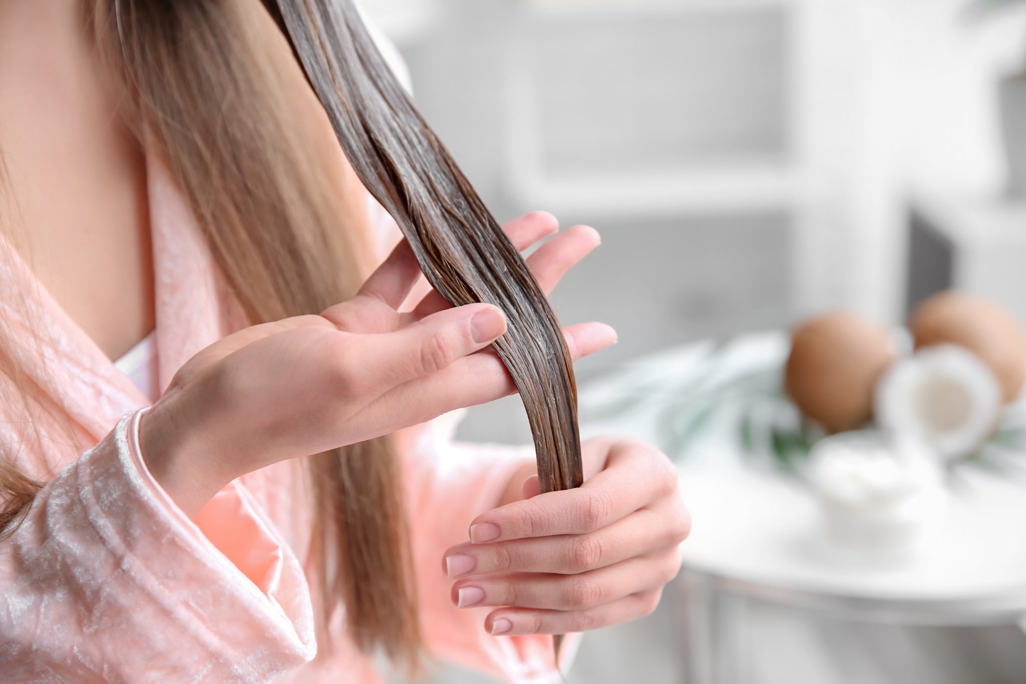 Маска для увлажнения волос в домашних условиях